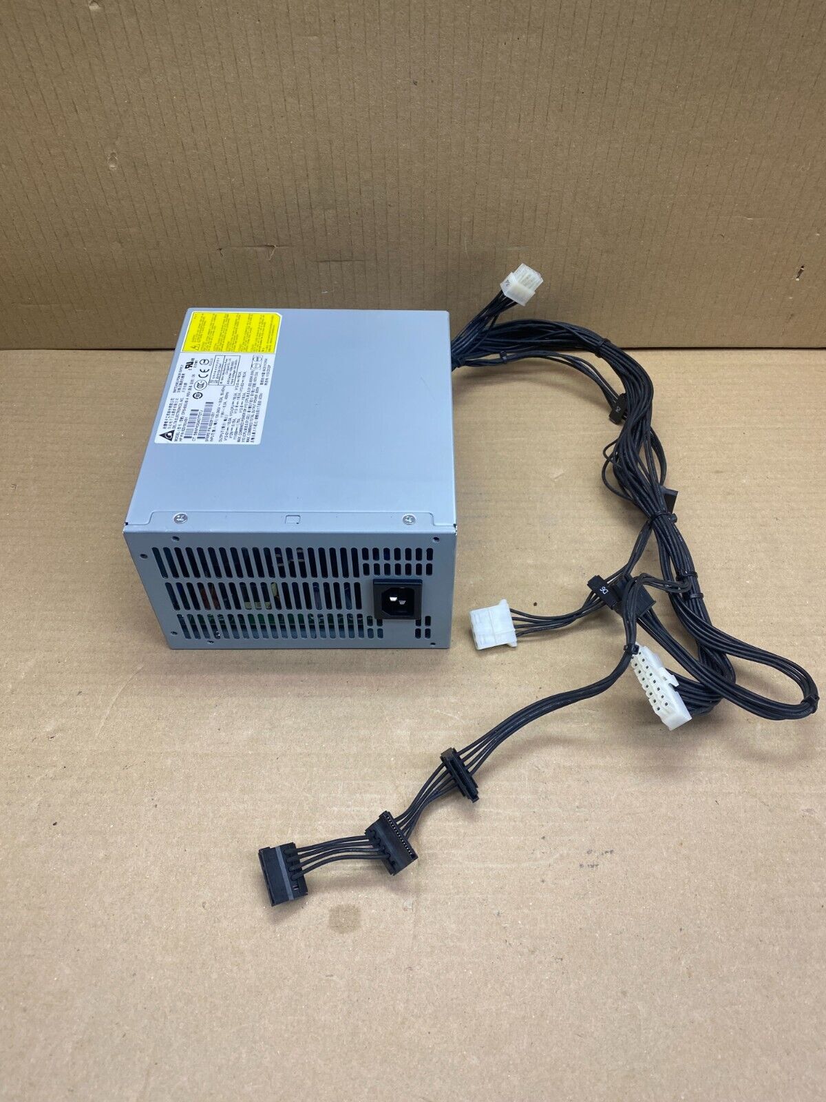 Compact High-Efficiency 600W Power Supply, HP DPS-600UB, Energy-Saving Design