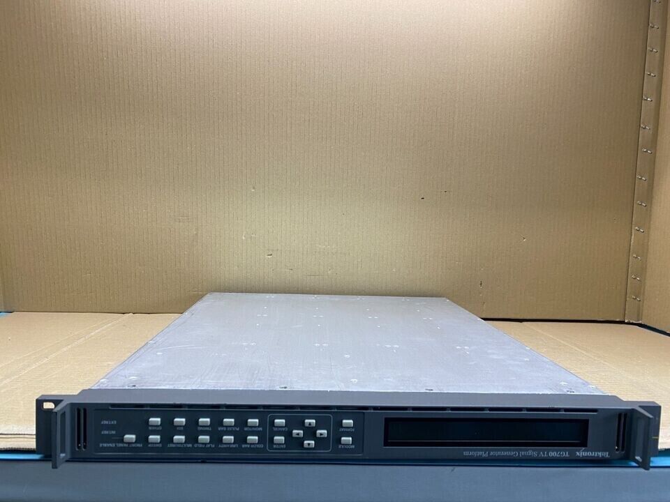 Broadcast Multi-Format SD HD 3G Signal Generator Tektronix TG700 SDI