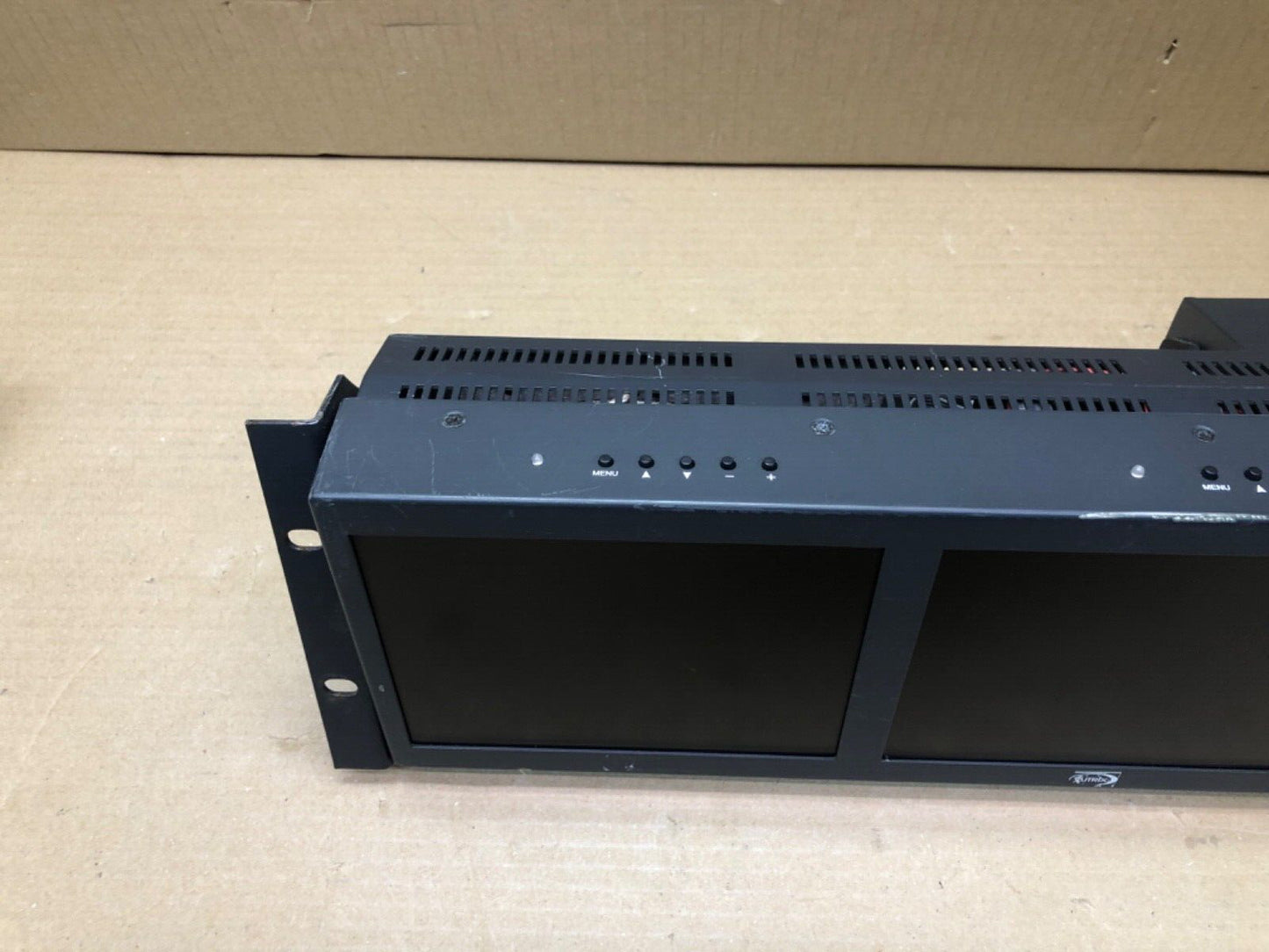 Broadcast Triple 6.4 Inch HD-SDI SD-SDI LCD Monitor Rack-Mount Vutrix