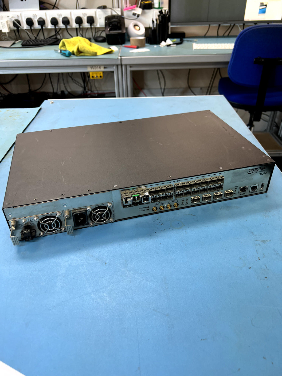 10G Carrier Ethernet Switch, Transition Networks S4224, 24-Port, Rack-mount