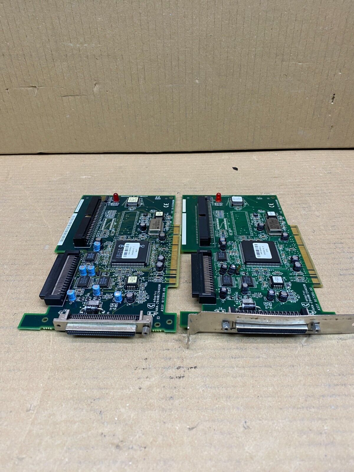 SCSI Controller, Ultra Wide 40MBps Adaptec AHA-2940UW Professional