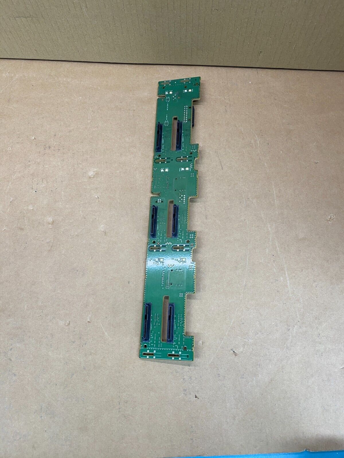 Enterprise Server Dell R710 3.5" SAS SATA 6-Bay Rack-Mount Ethernet