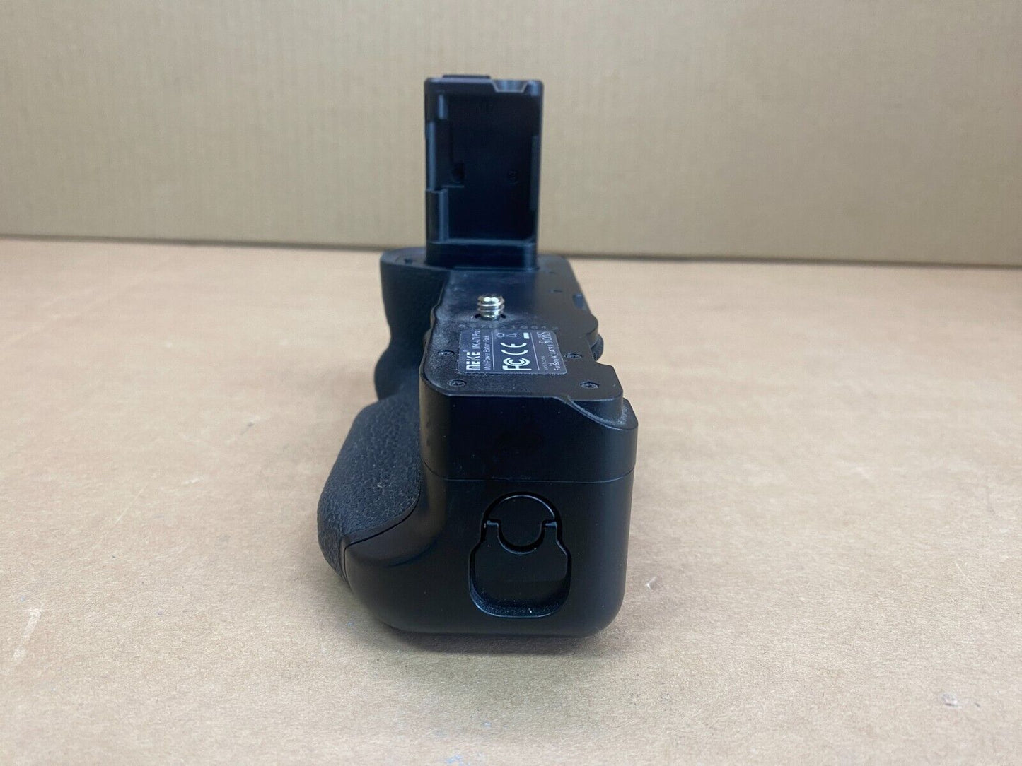 Professional Camera Grip Sony Meike MK-A7II A7 II A7R II A7S II Compatible