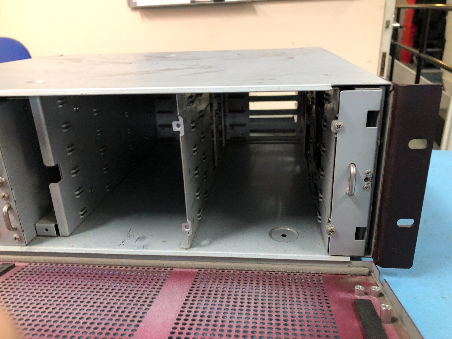 Broadcast Universal Frame 3RU, FOR-A UF-112, SDI, HDMI, Rack-Mount System