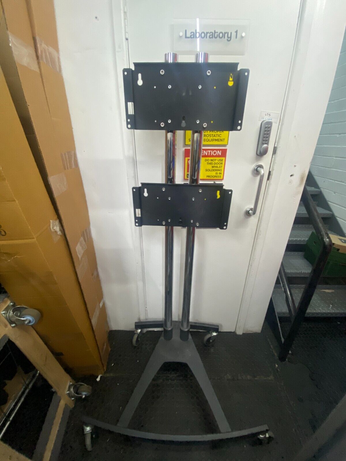 Adjustable Durable TV Stand Versatile Easy Assembly 70 Inch Capability
