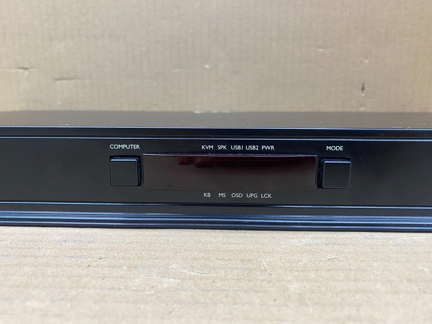 Professional 8-Port Dual Monitor USB KVM Switch AdderView AV8PRO-DVI