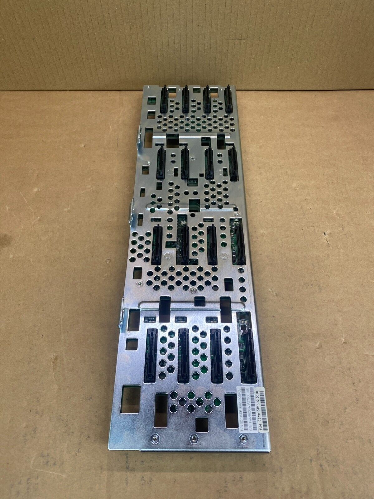 Professional RAID Backplane, SAS SATA EonStor S16FR1430, 16-Bay Hot-Swap
