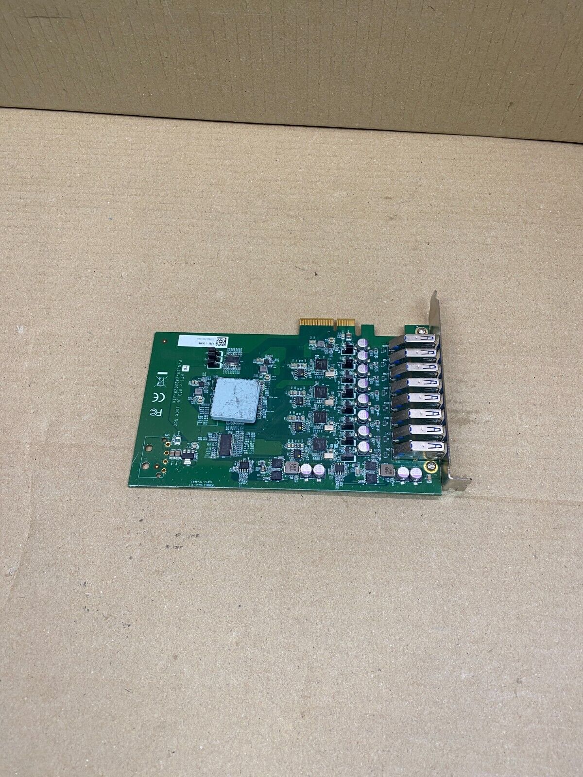 Industrial USB 3.0 PCI Express Expansion Card Vecow UE-1008 1080p Support